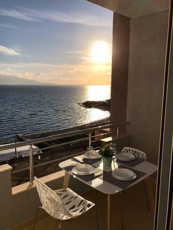 Skyfall Apartment Sarandë Exterior foto